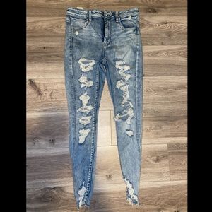Distressed American eagle jeans size 12